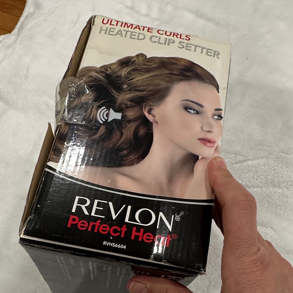 Revlon Hair Roller Set with Pink Rollers - Picture 6 of 9